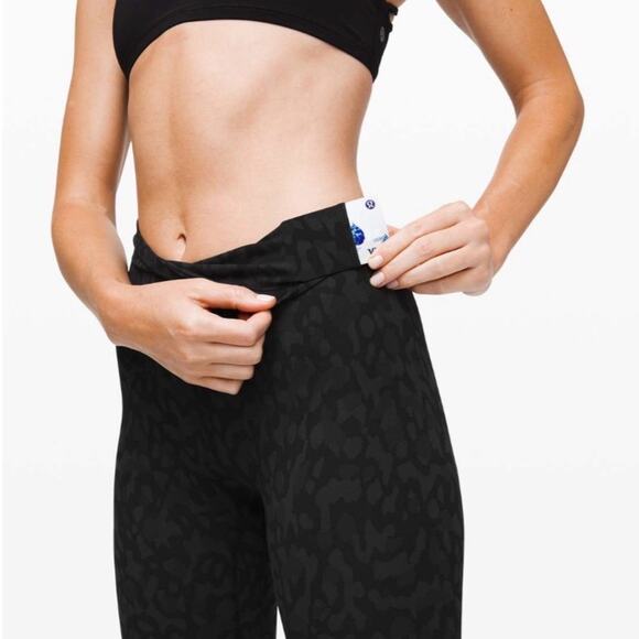 Lululemon Align Crop 21” – Formation Camo Deep Coal Multi, Size 2 - Picture 2 of 7